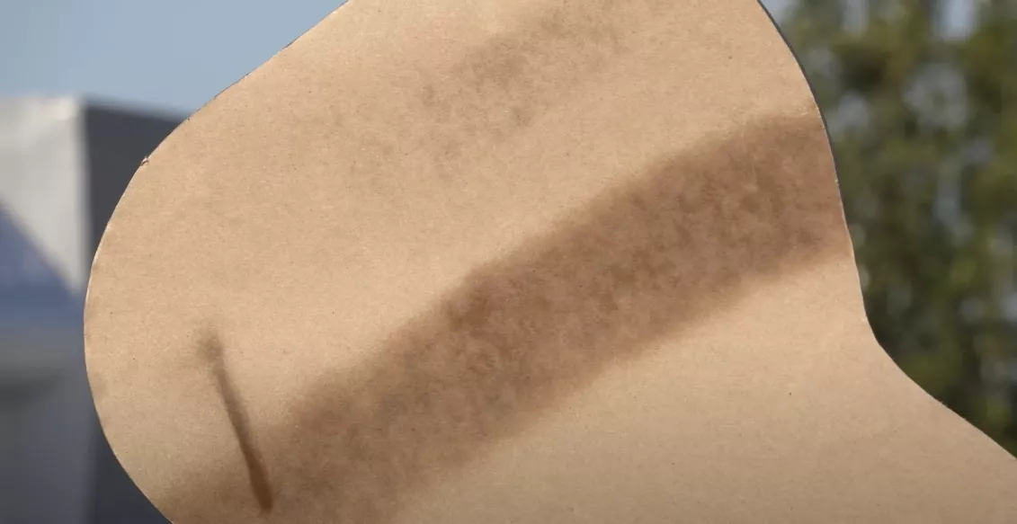 Lata calefactada con boquilla de pulverización mejorada