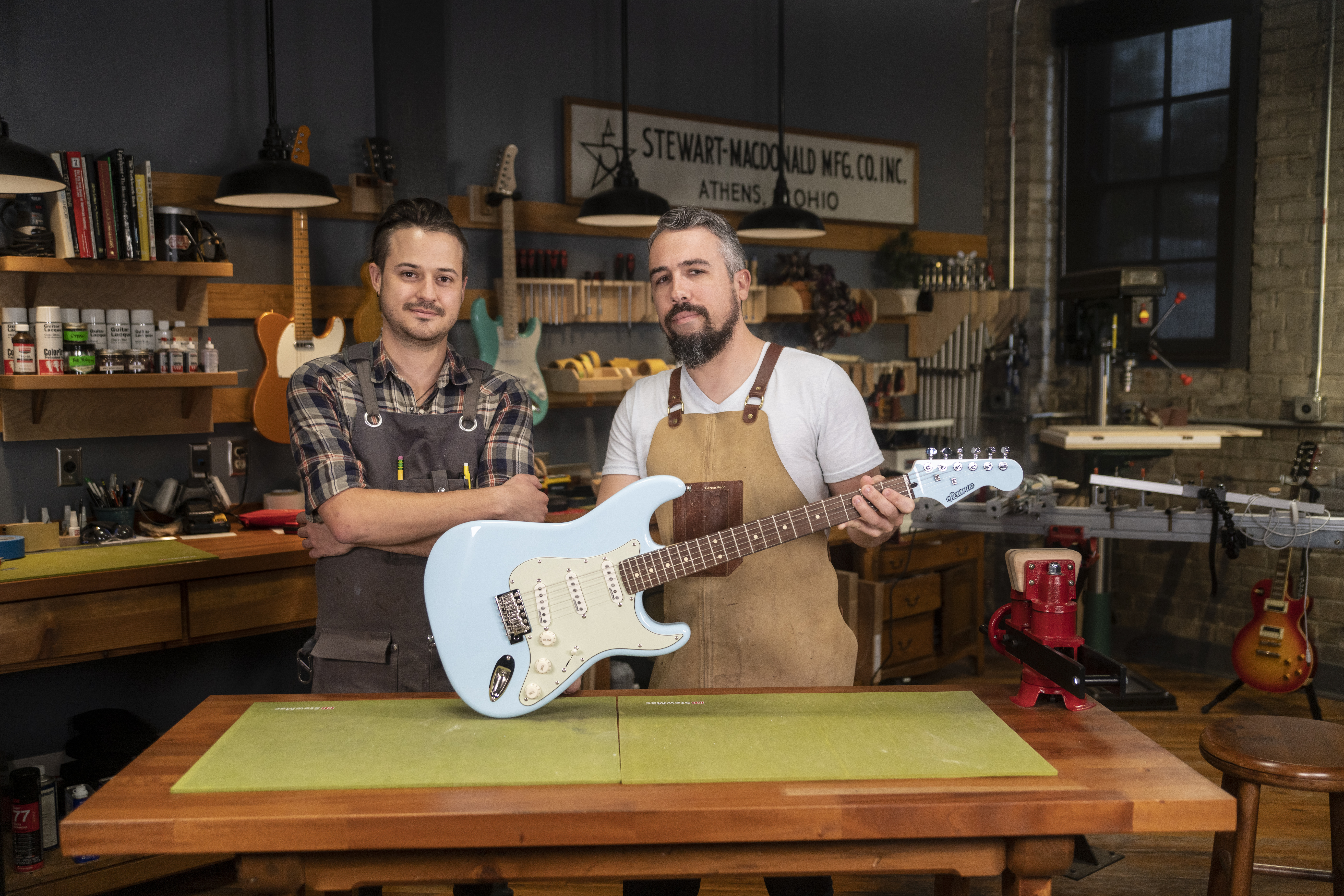 Curso de acabado de guitarra en aerosol