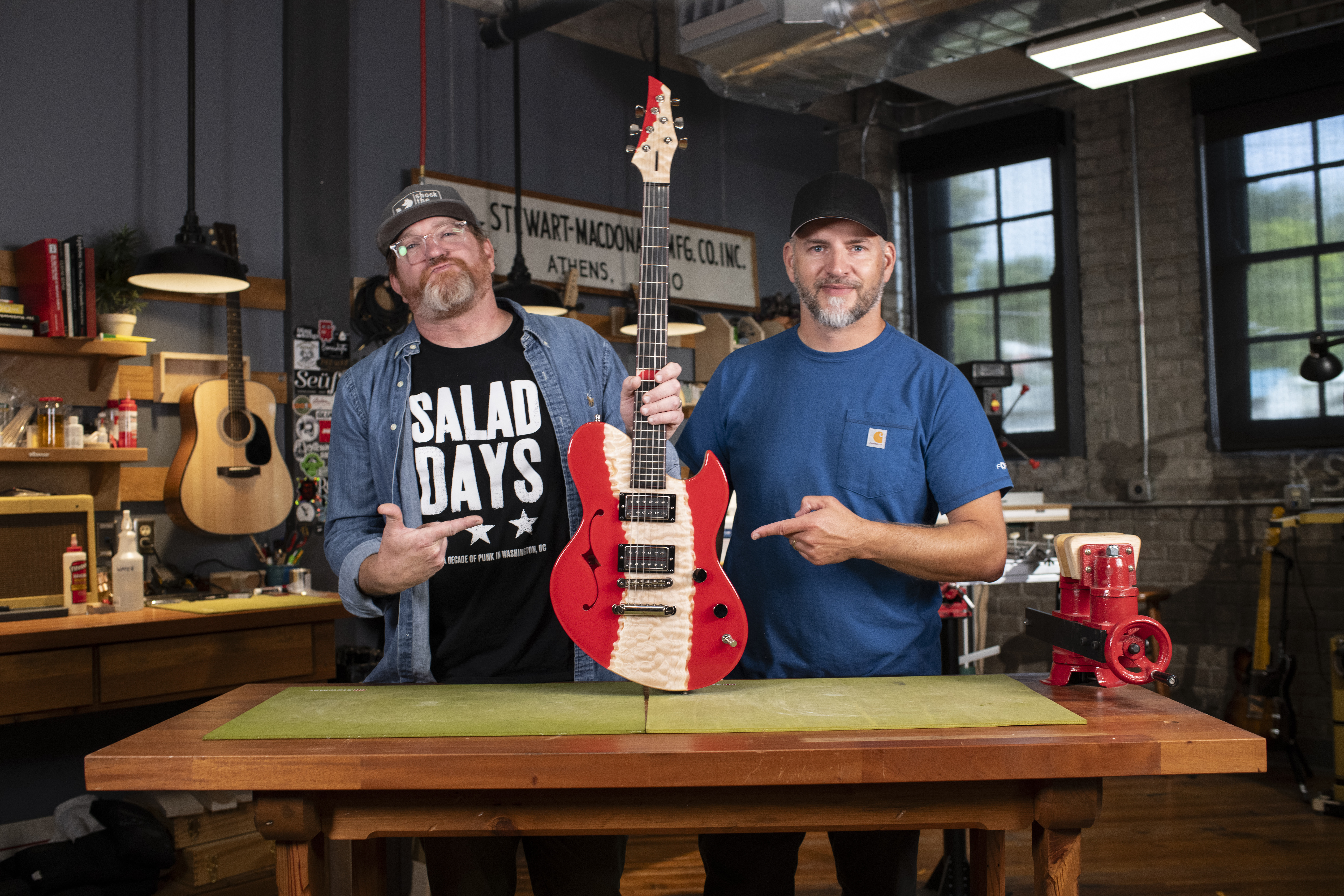 Guitarra PERSONALIZADA de Shock, Tye Tyler de Fox
