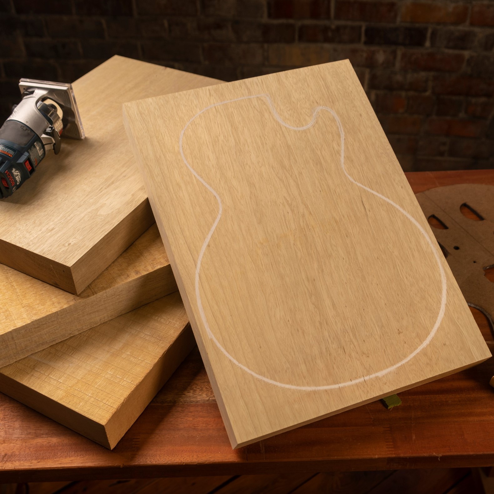 maderas tonales seleccionadas a mano para guitarras eléctricas de cuerpo sólido