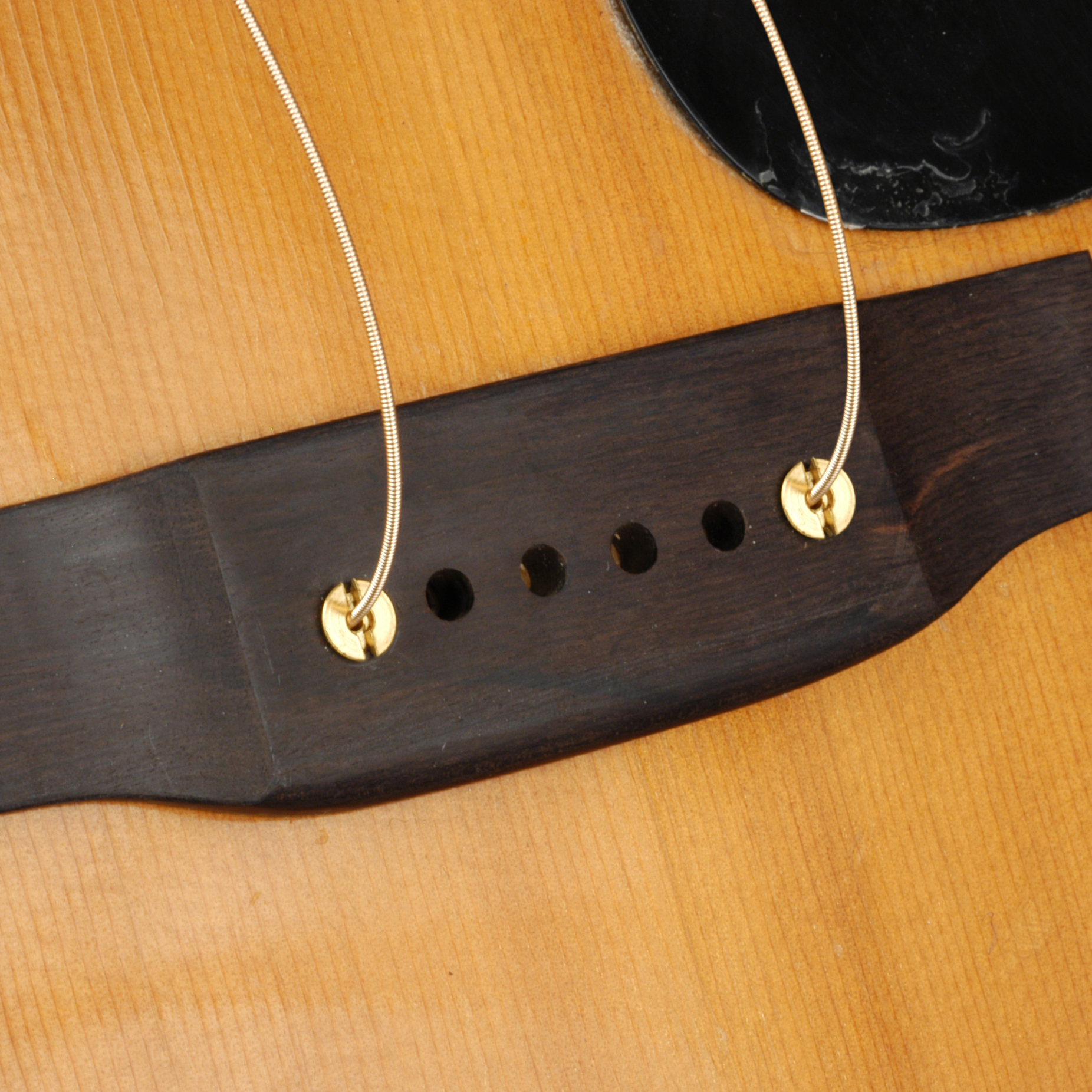 Pernos para Puente de Acústica, paquete de 4 Pernos para Puente de Acústica, paquete de 4