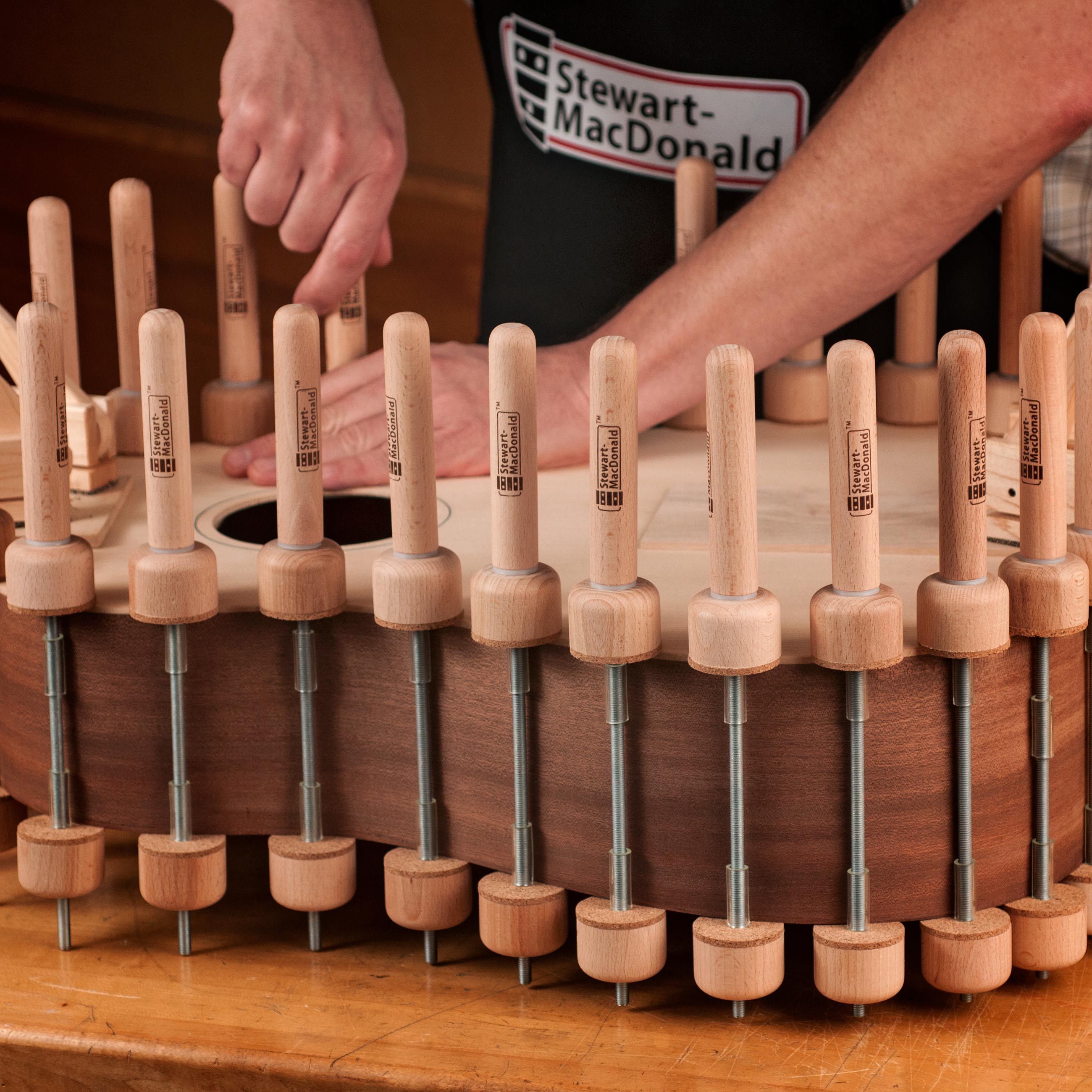 Abrazadera de carrete StewMac - Juego de 6