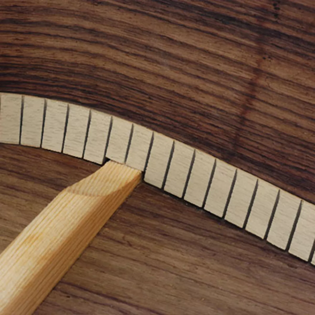 Cadenetas ranuradas para guitarra Cadenetas ranuradas para guitarra