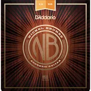 Cuerdas de guitarra acústica D'Addario de bronce y níquel, parte superior ligera/parte inferior media (NB1256)