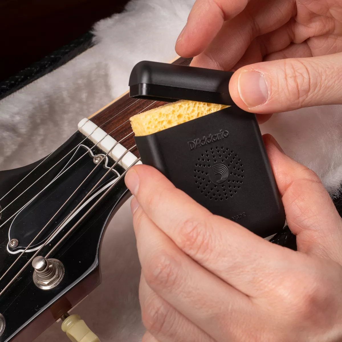 Humidificador de funda de guitarra D'Addario Planet Waves Humidificador de funda de guitarra D'Addario Planet Waves