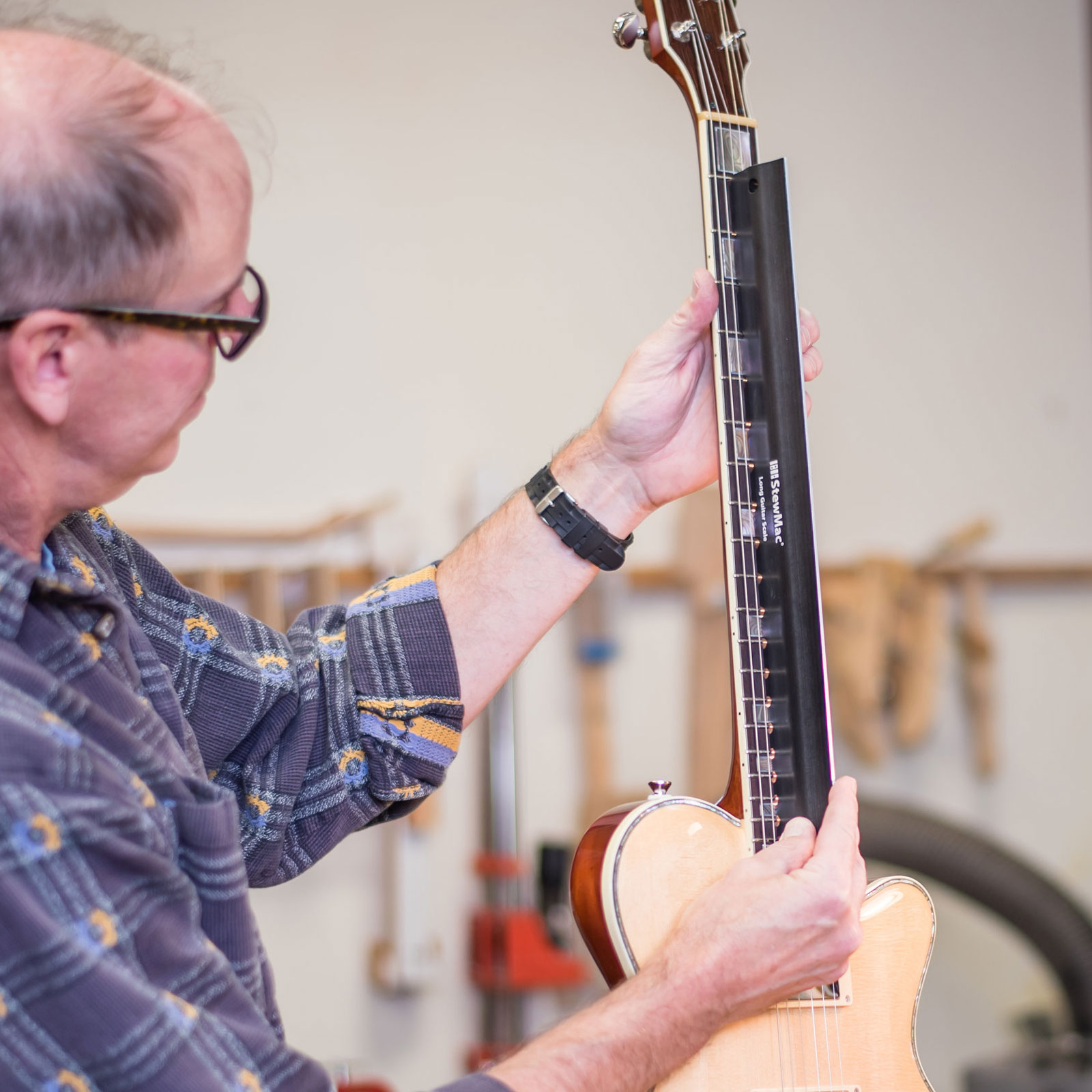 Regla de recisión con muescas 2-in-1 Regla de recisión con muescas 2-in-1