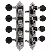 Unos clavijeros Waverly de mandolina estilo A con pomos de ébano, plata satinada