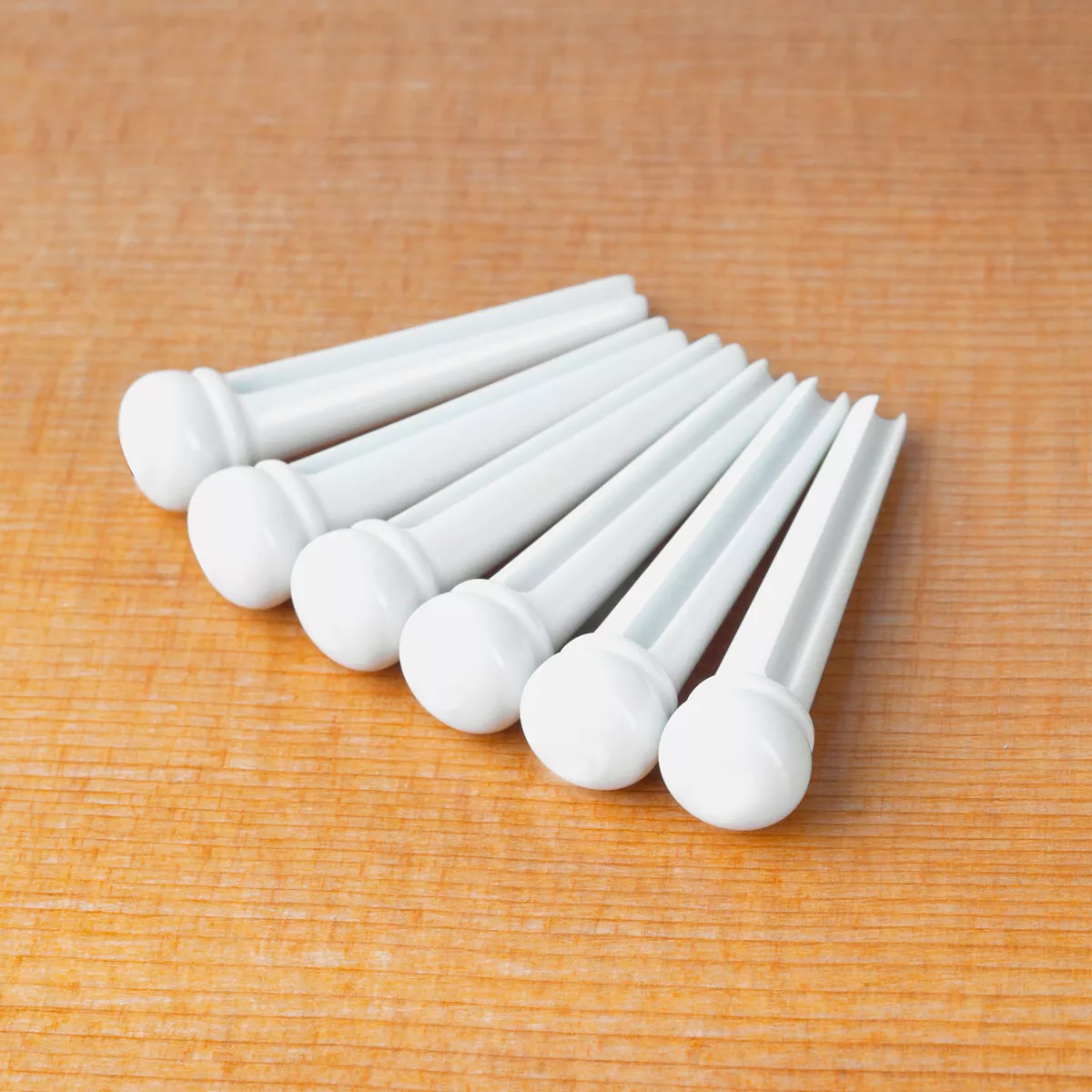 Pasadores de puente blanco ondulado Pasadores de puente blanco ondulado