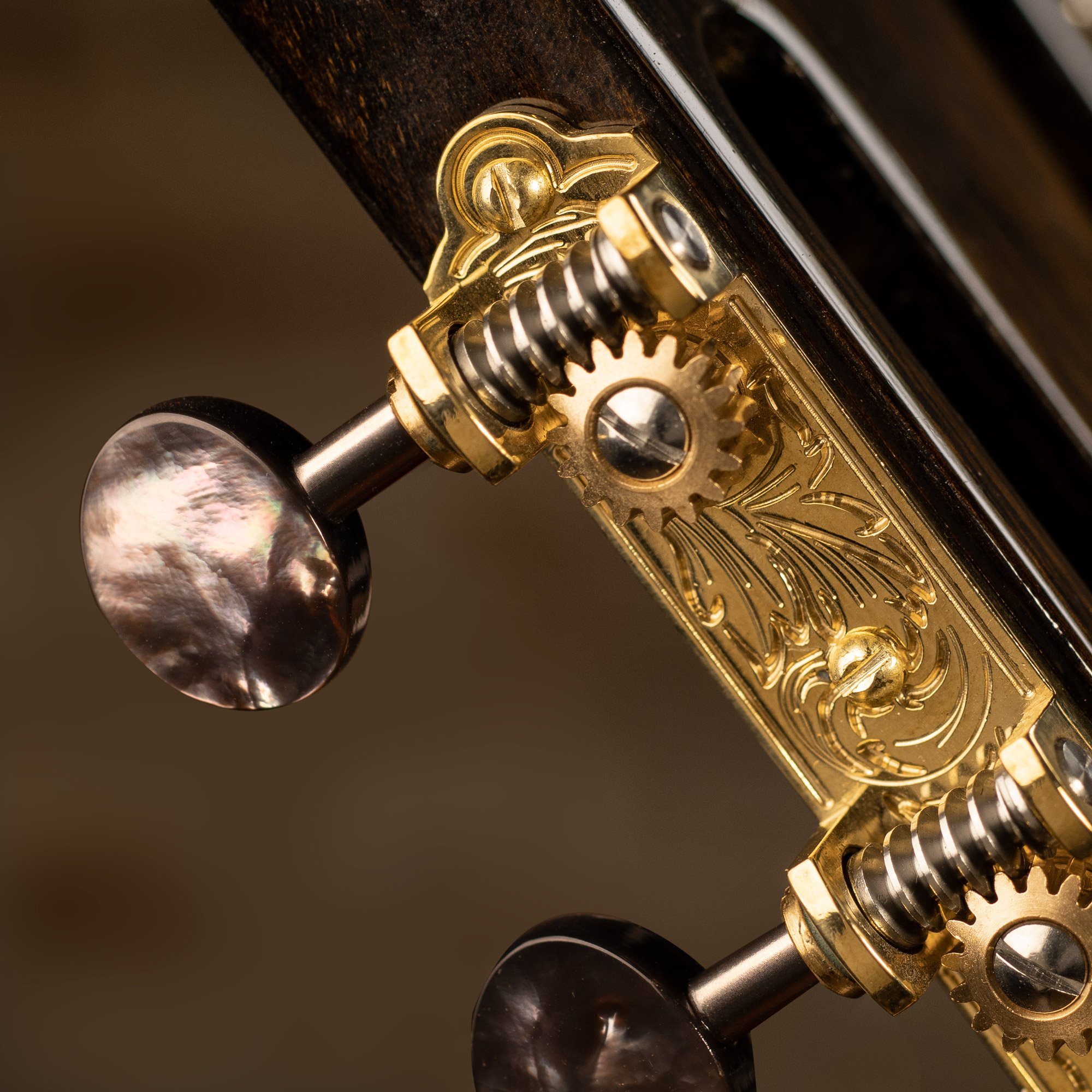 Sintonizadores de guitarra Waverly 3-On-Plate con perlas negras para cabezas de estribo