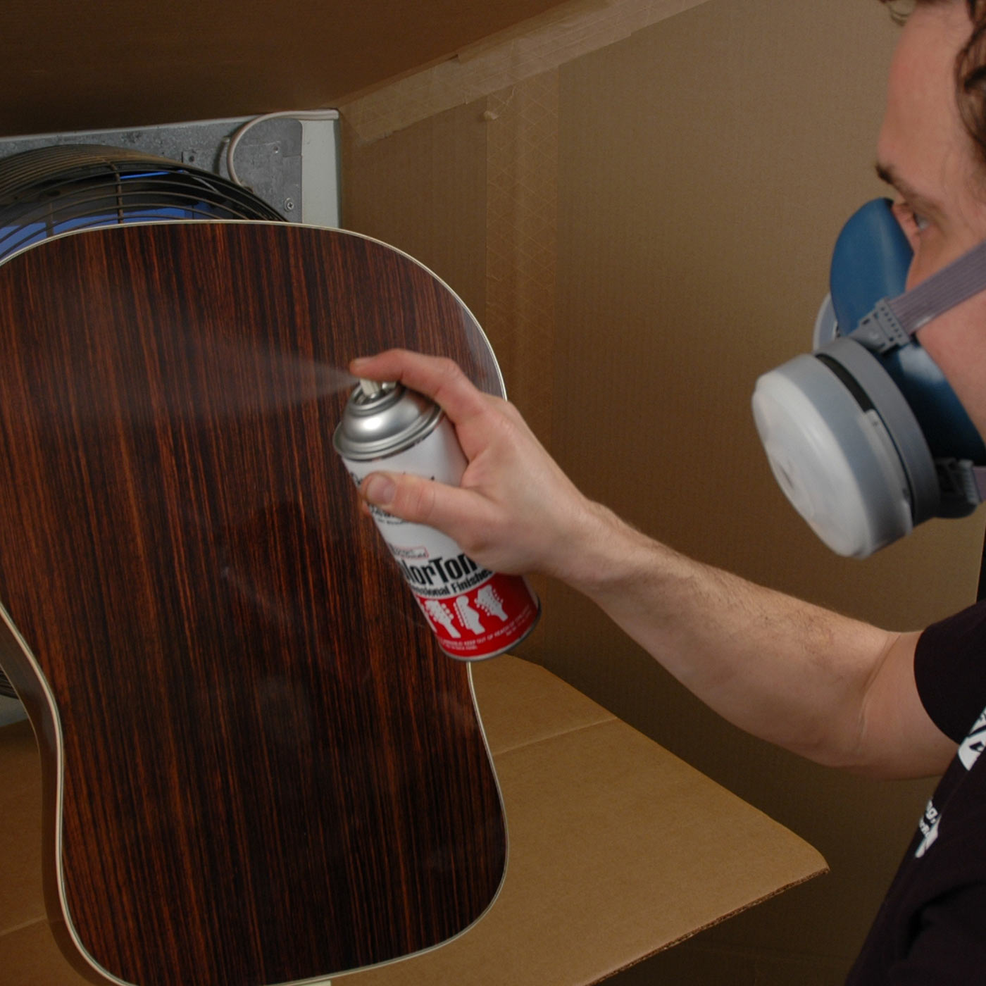 Laca sellante en aerosol ColorTone para guitarra
