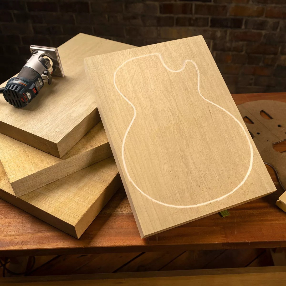 Cuerpo en bruto de korina (limba blanco) Cuerpo en bruto de korina (limba blanco)