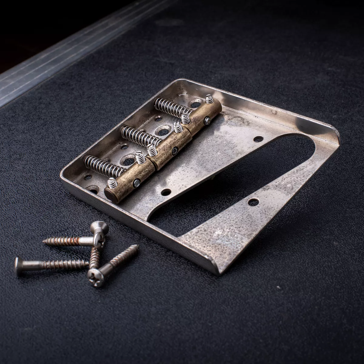 Puente envejecido GuitarSlinger con tratamiento criogénico para Telecaster Puente envejecido GuitarSlinger con tratamiento criogénico para Telecaster