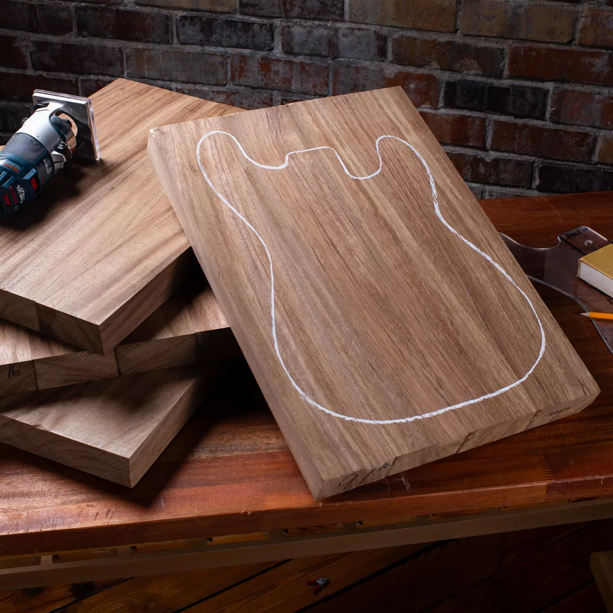 Cuerpo en bruto de guanacaste Cuerpo en bruto de guanacaste