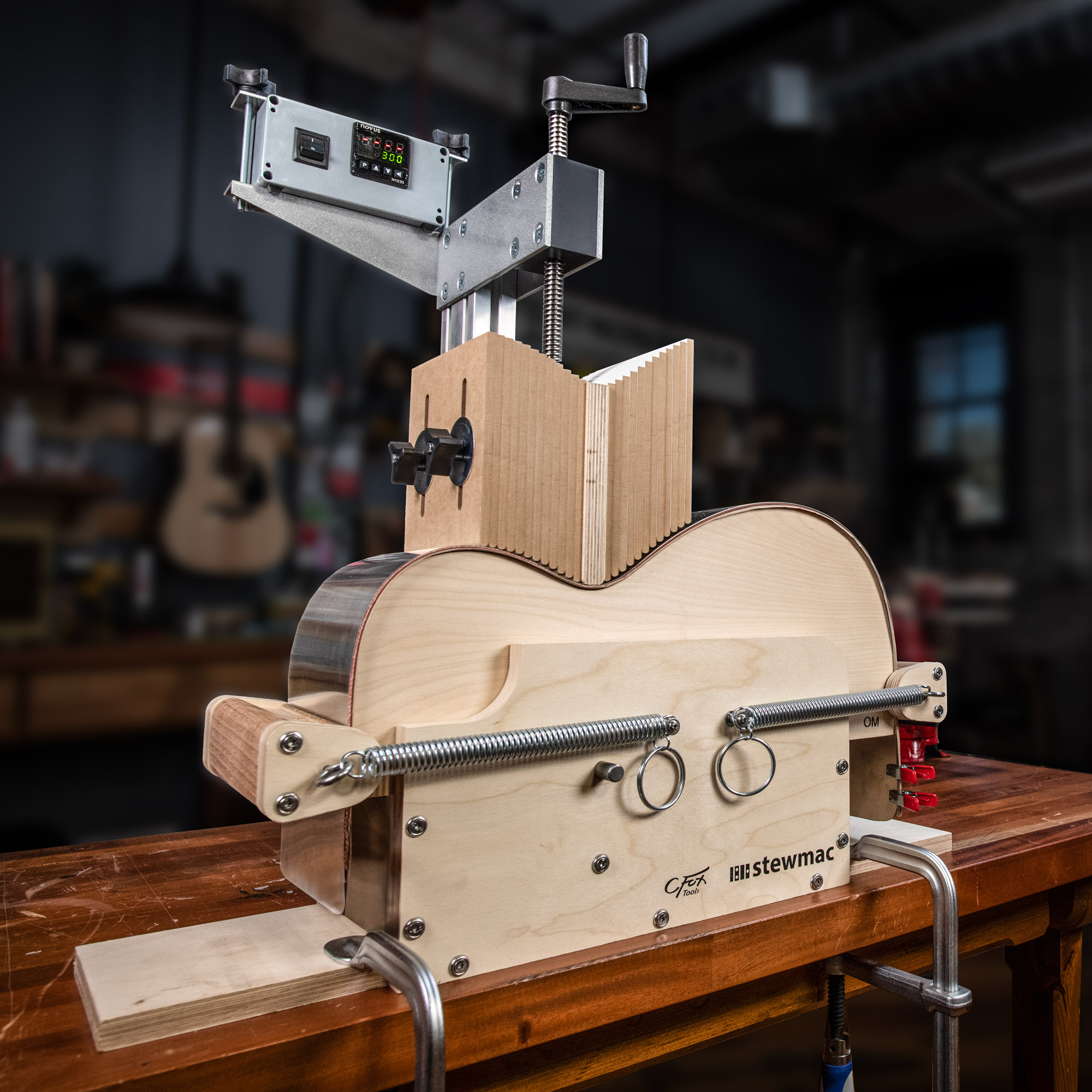 Sistema de doblado de aros para guitarras acústicas de StewMac Sistema de doblado de aros para guitarras acústicas de StewMac