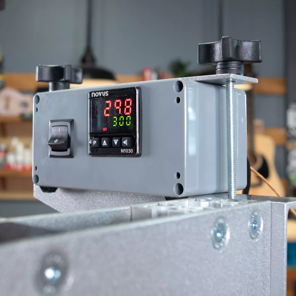 Controlador de temperatura para el doblado de aros Controlador de temperatura para el doblado de aros