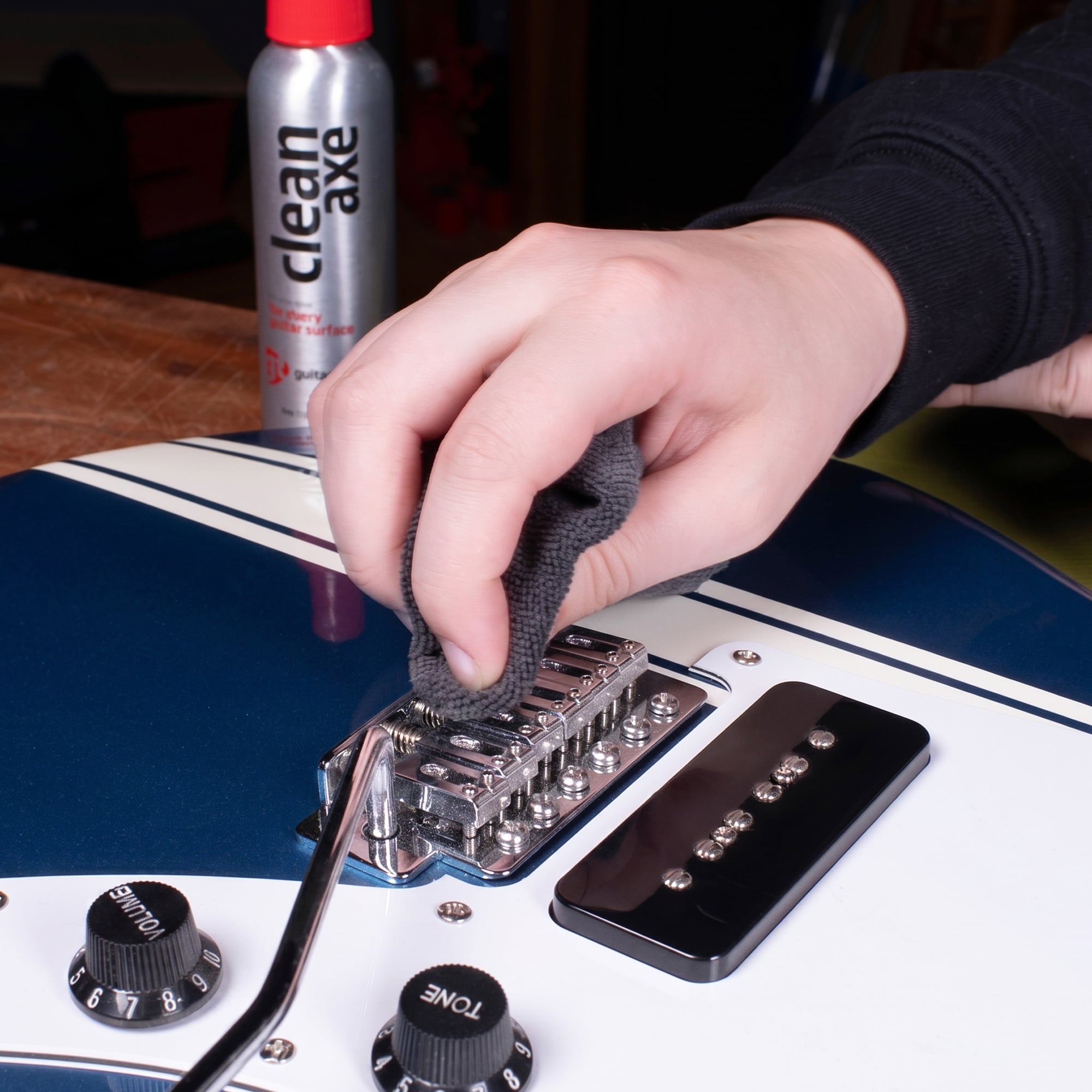 GuitarTek Guitar Cleaning Duo