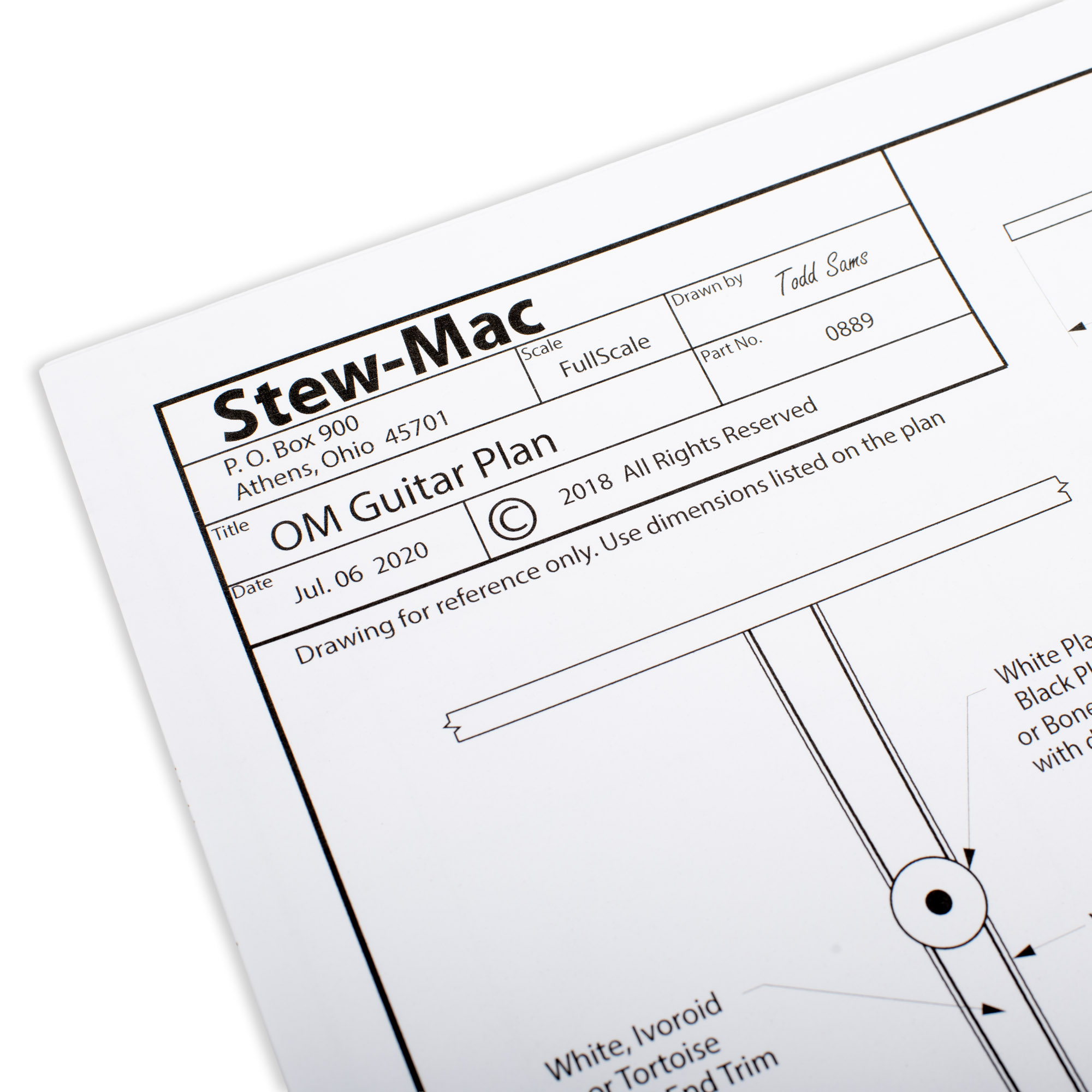 El kit de guitarra acústica StewMac con cuerda de acero no reparado