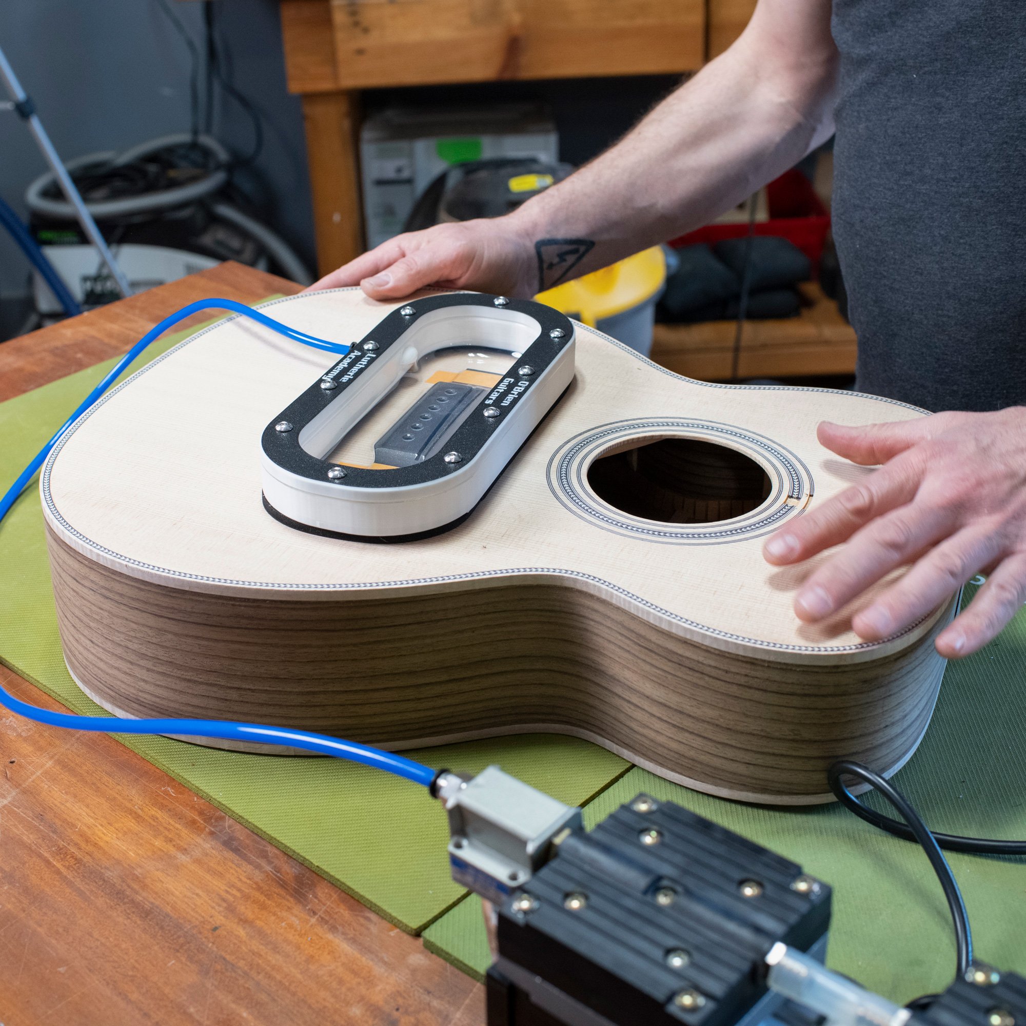 Abrazadera de vacío de puente