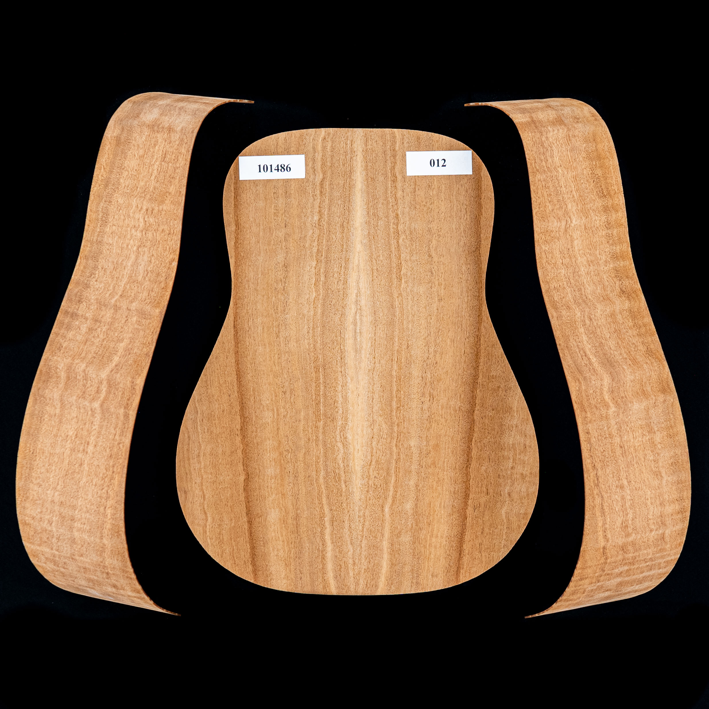 Figura Sapele unido por detrás + set de aros doblados para guitarra Dreadnought - 012 Figura Sapele unido por detrás + set de aros doblados para guitarra Dreadnought - 012