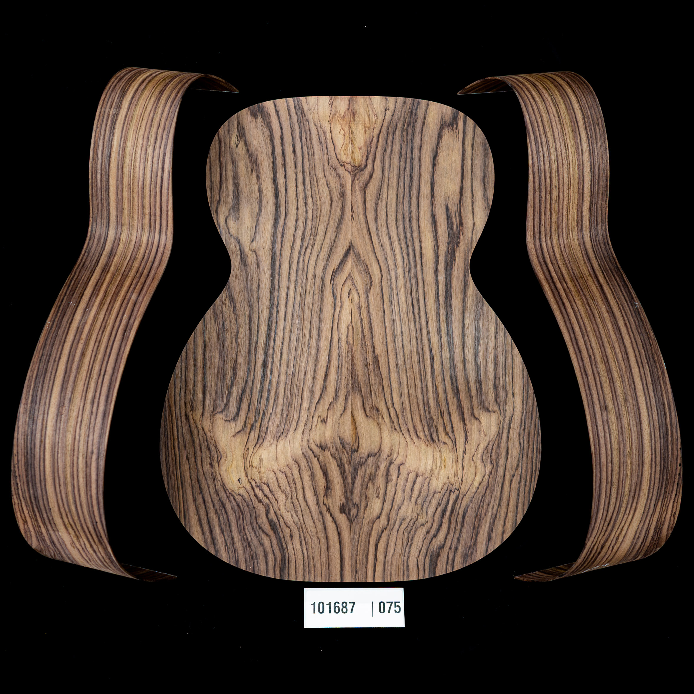 Conjunto de fondo ensamblado y aros doblados de palisandro de la India oriental con veta Wild Grain para guitarra tipo OM - 075