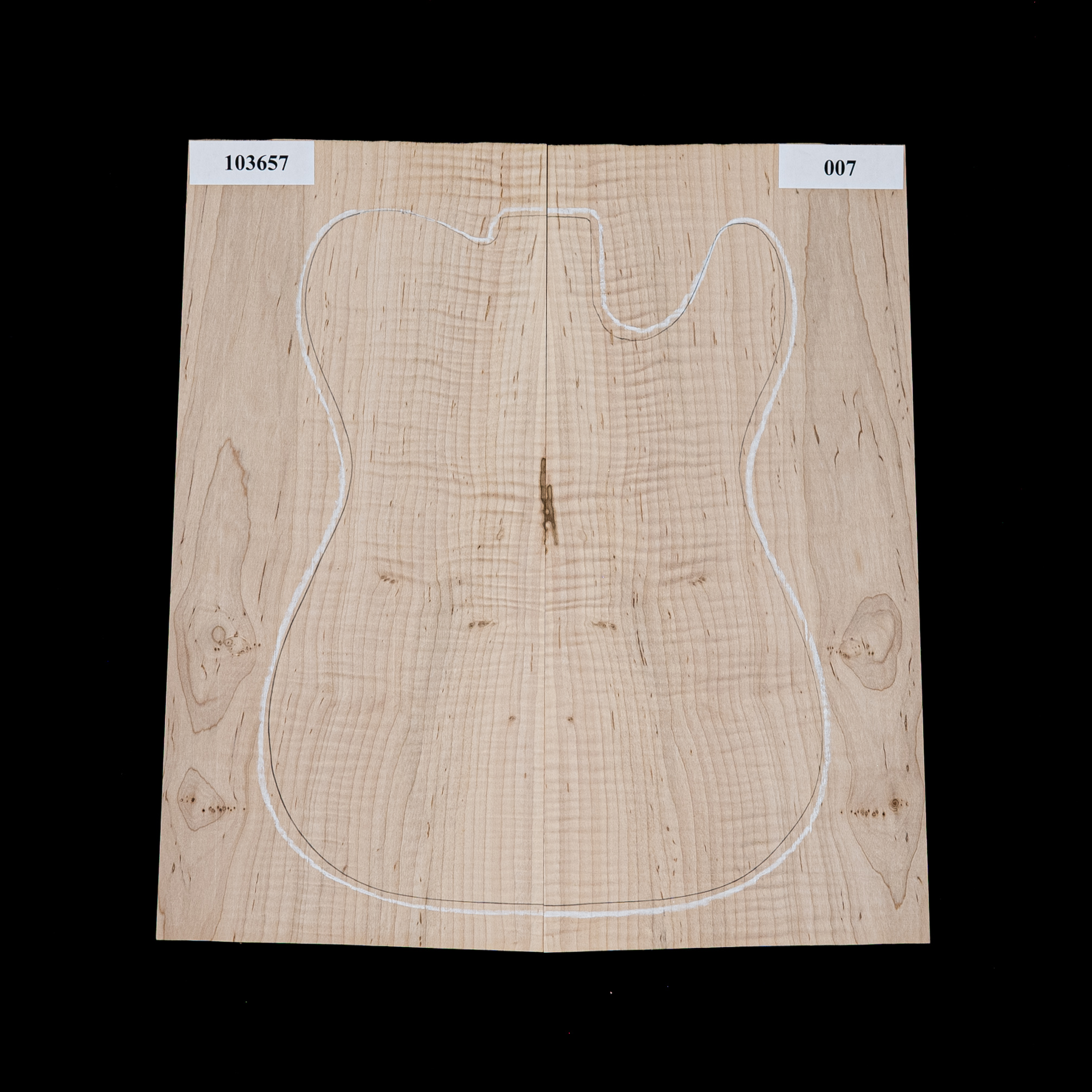 Tapa laminada de arce rojo Ambrosia flameado - 007 Tapa laminada de arce rojo Ambrosia flameado - 007