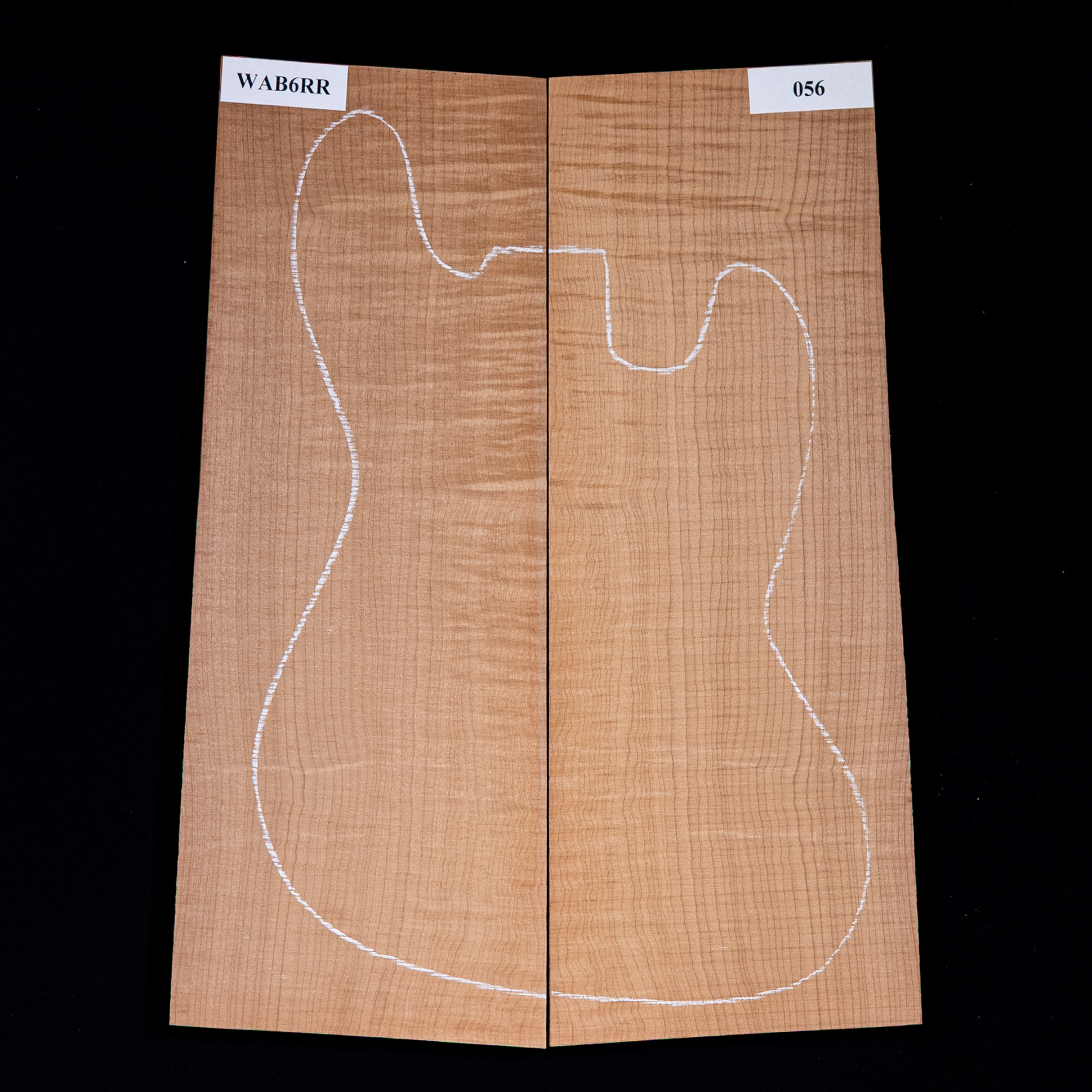 Tapa laminada de arce de hoja grande con flameado intenso, torrefactada – 056