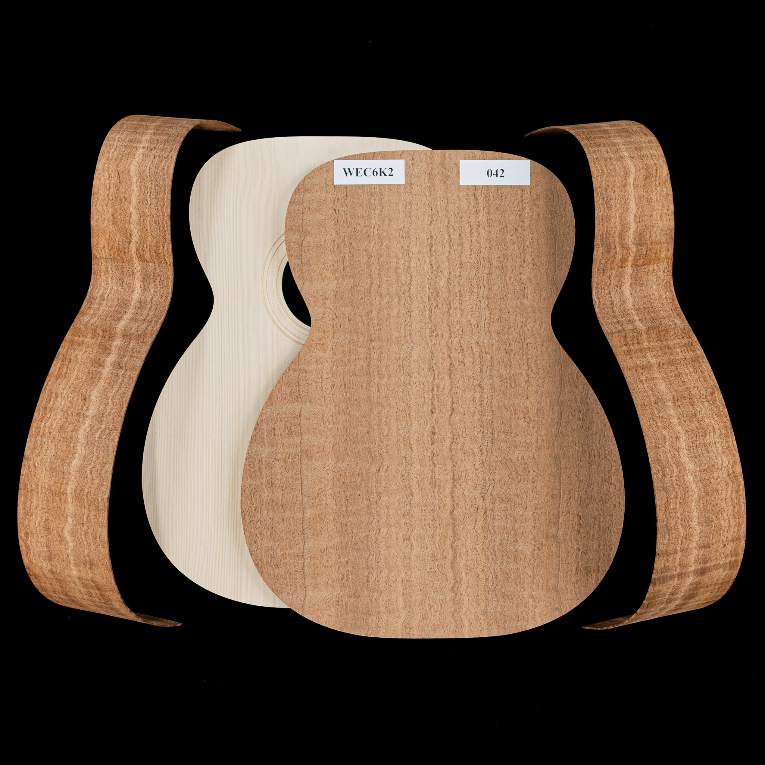 WoodStax Figura OM kit de guitarra Sapele, mástil atornillado - 042 WoodStax Figura OM kit de guitarra Sapele, mástil atornillado - 042