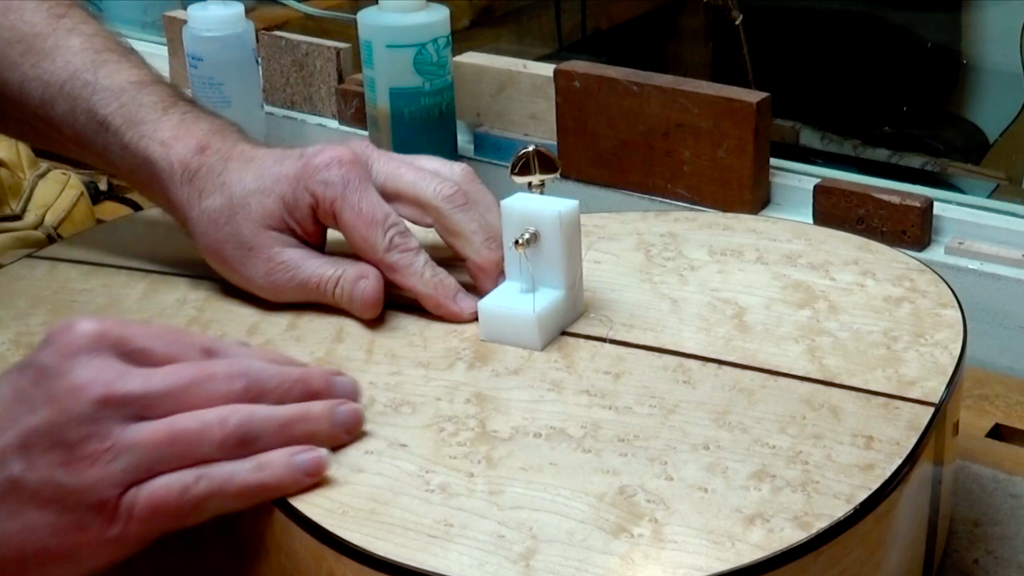 Reparación de grietas con máquinas de ajuste - Bolsa de correo Luthier Tips du Jour