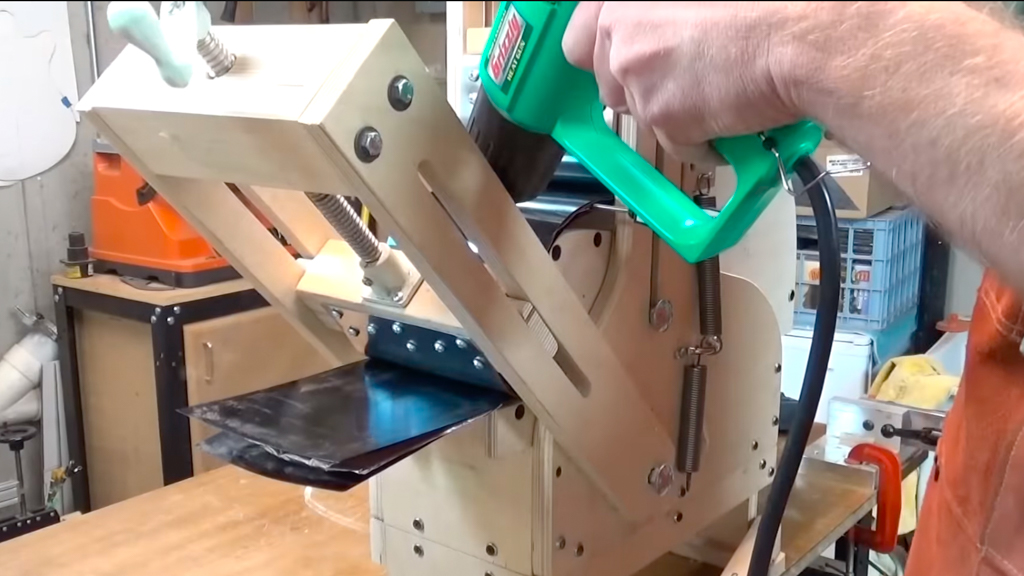 Doblar un lado recortado - Bolsa de correo Luthier Tips du Jour