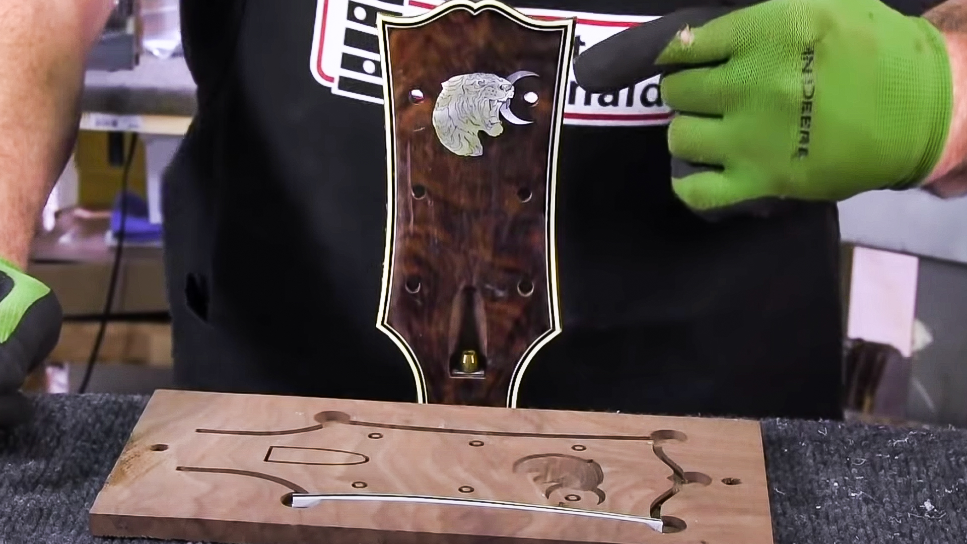 Adorno sencillo para binding la cabeza de la pala (incrustación de tigre)