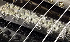 Gibson rompiendo cuerdas