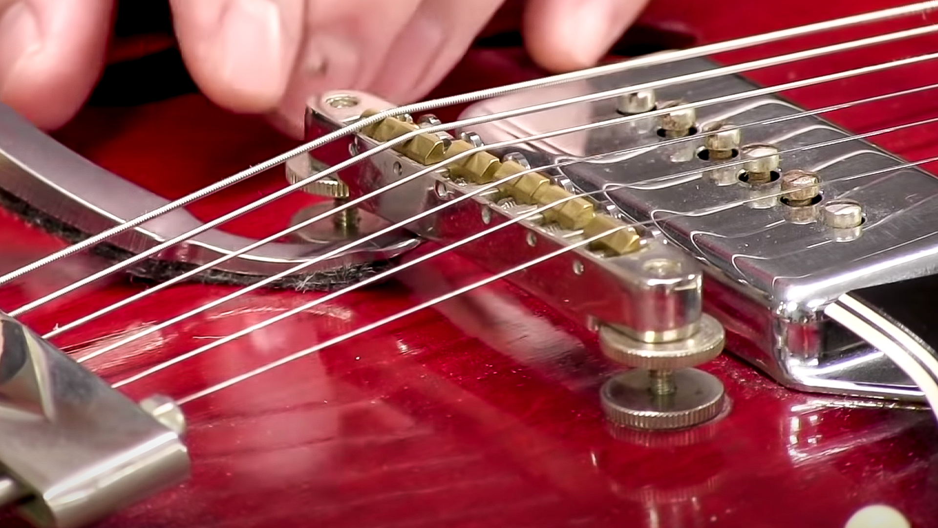 Fijación de un Tune-O-Matic que no se sintonizará