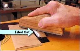 Cómo limar el silleta en posición horizontal