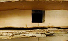 Agujero de corte en el bloque mástil 