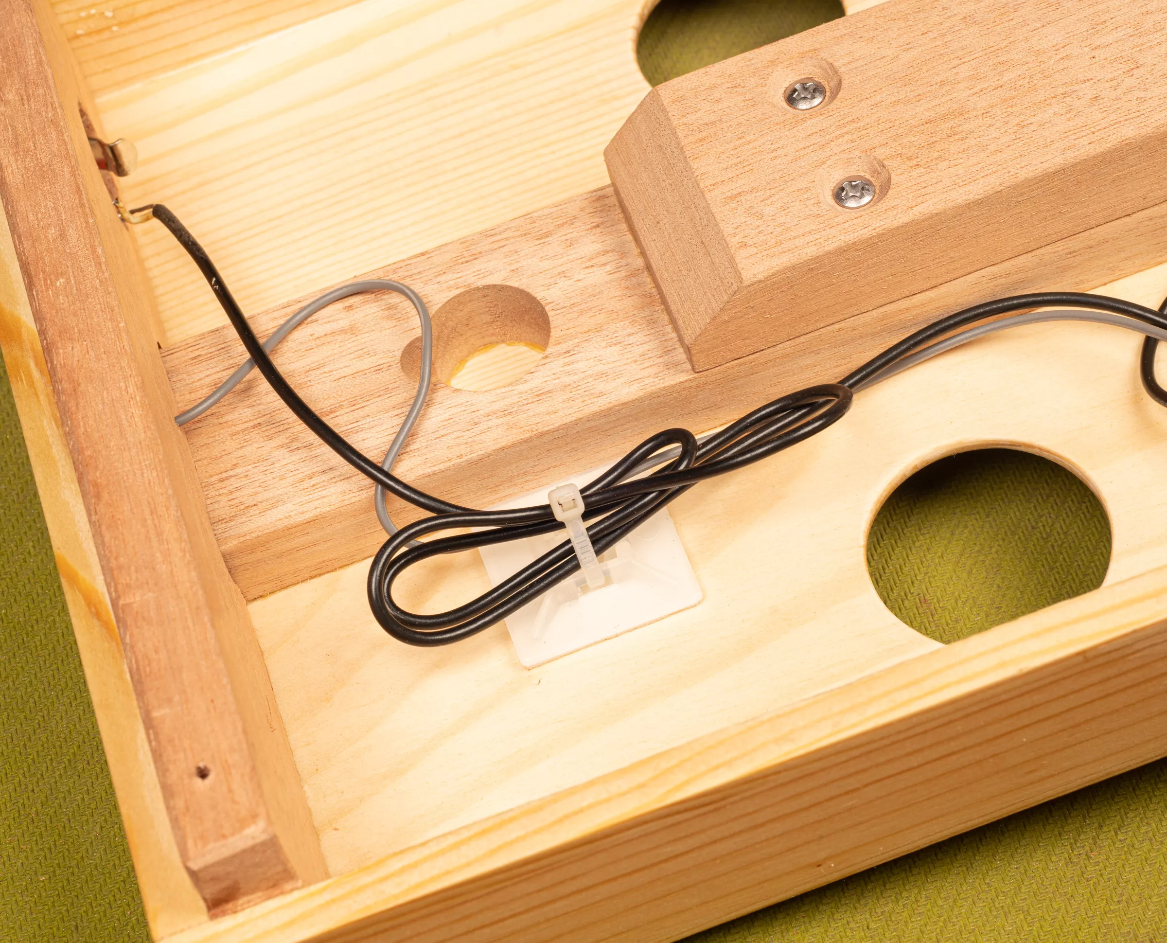 Clip de cable pho043 .jpg