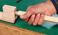 Instalación de la varilla de sujeción