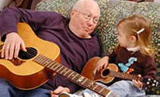 Foto: Dan y la bebé Kate