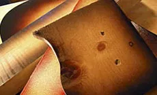 Pulverizadores de prueba en madera de desecho