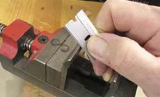 Poner una fresa en una maquinilla