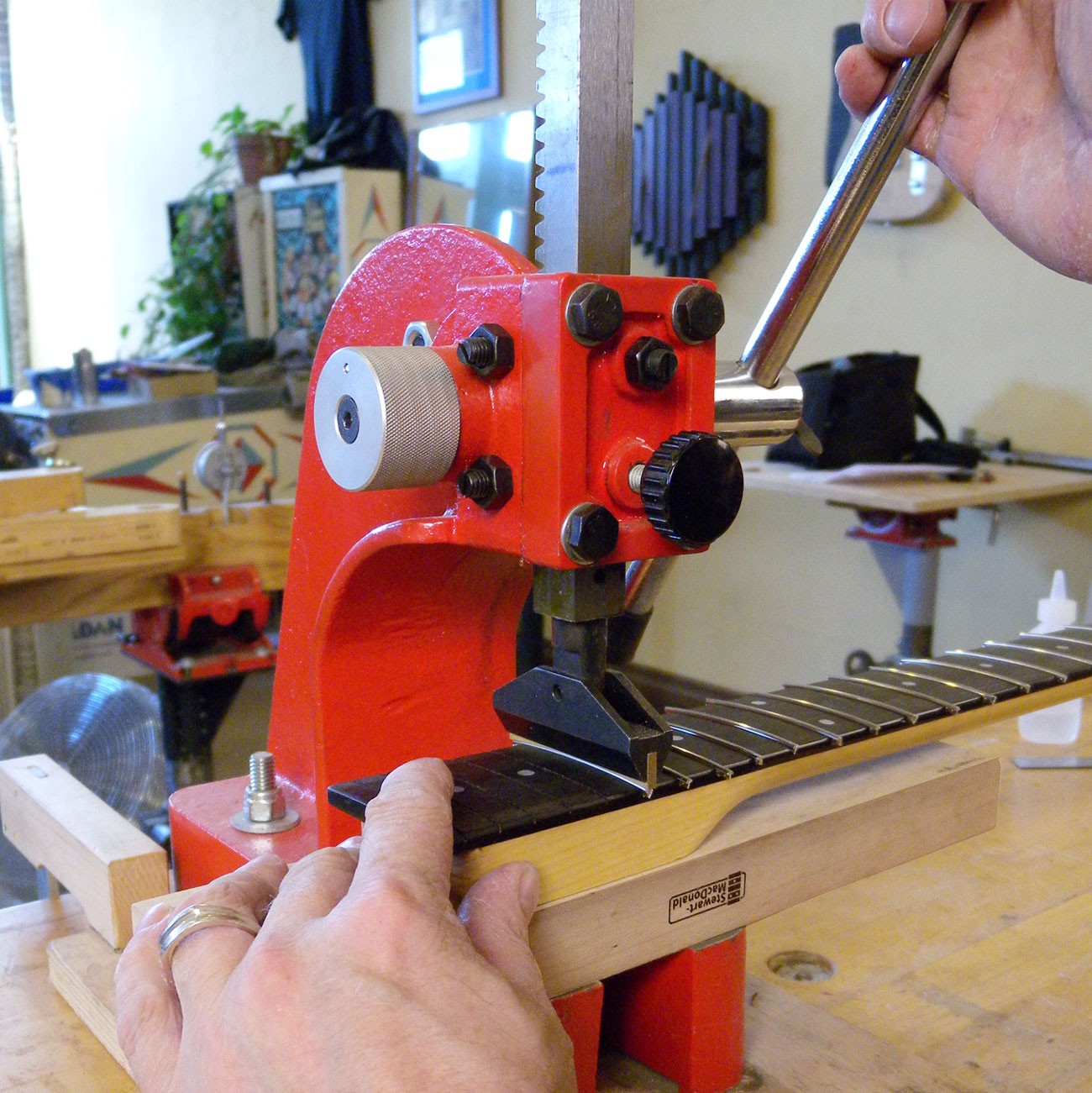 Prensa Stewart-MacDonald Fret Arbor