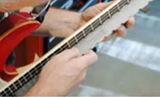 Borde recto con muescas