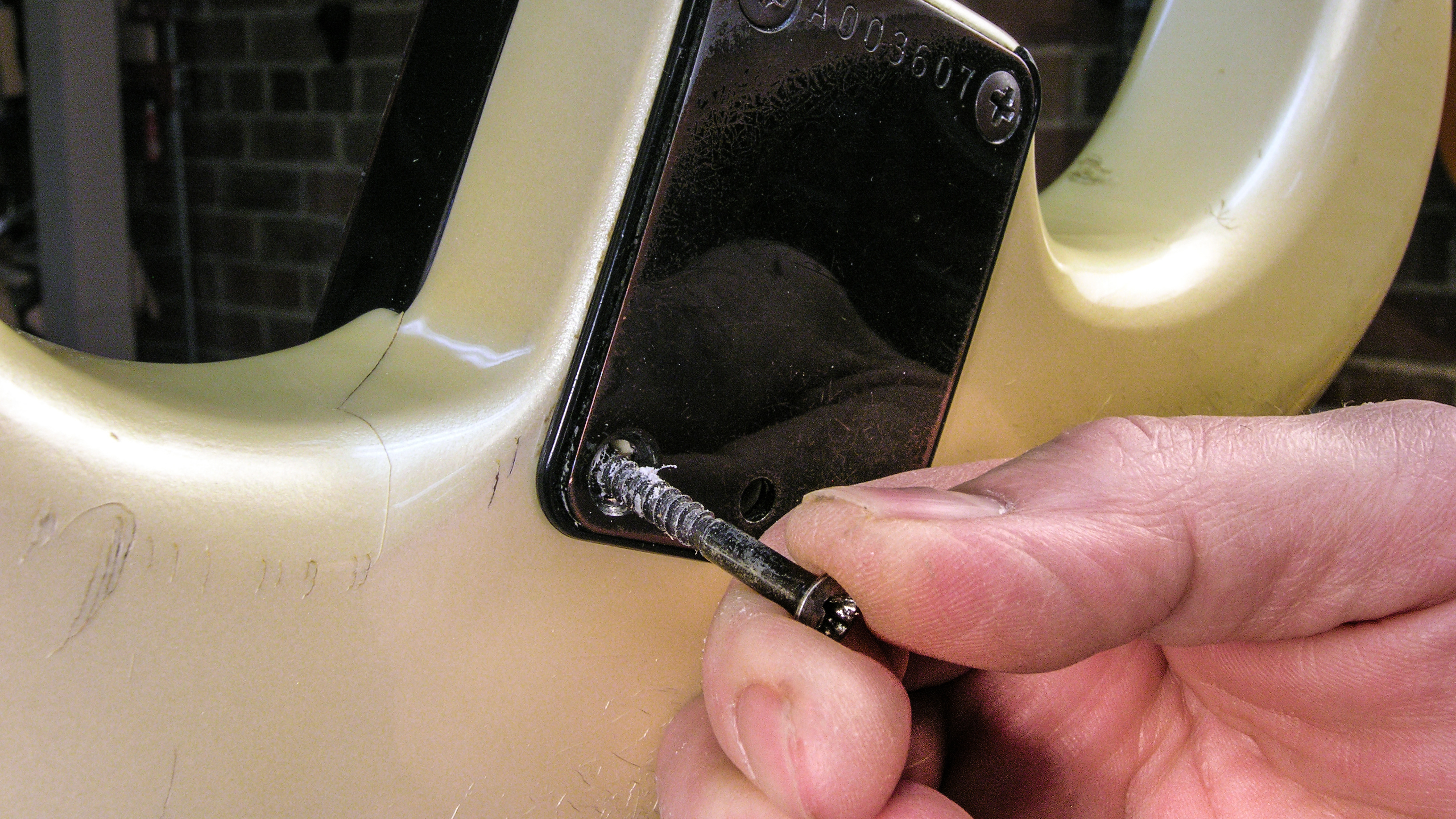 Fijación rápida para un mástil suelto atornillado