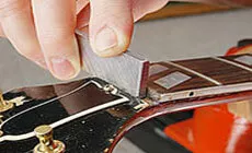 limpiar la ranura de la tuerca