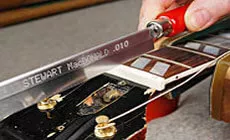 Corte las ranuras del motor de arranque