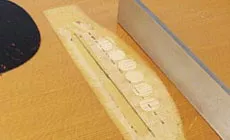 Foto: agujeros de pasador de puente con parches