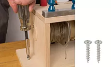 Fije el monstruo de soldadura a su banco