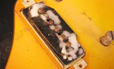 Cera de velas en la pastilla seca