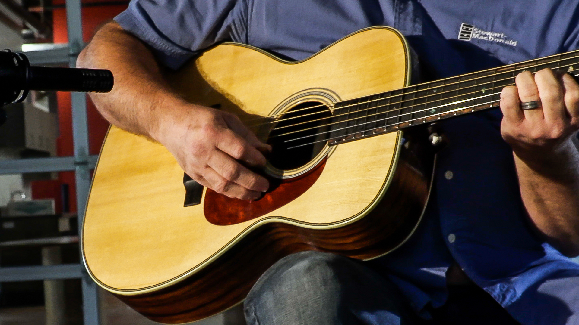 ¿Por qué crear un kit de guitarra acústica StewMac?