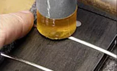 Frutas martillables con un martillo para trastes