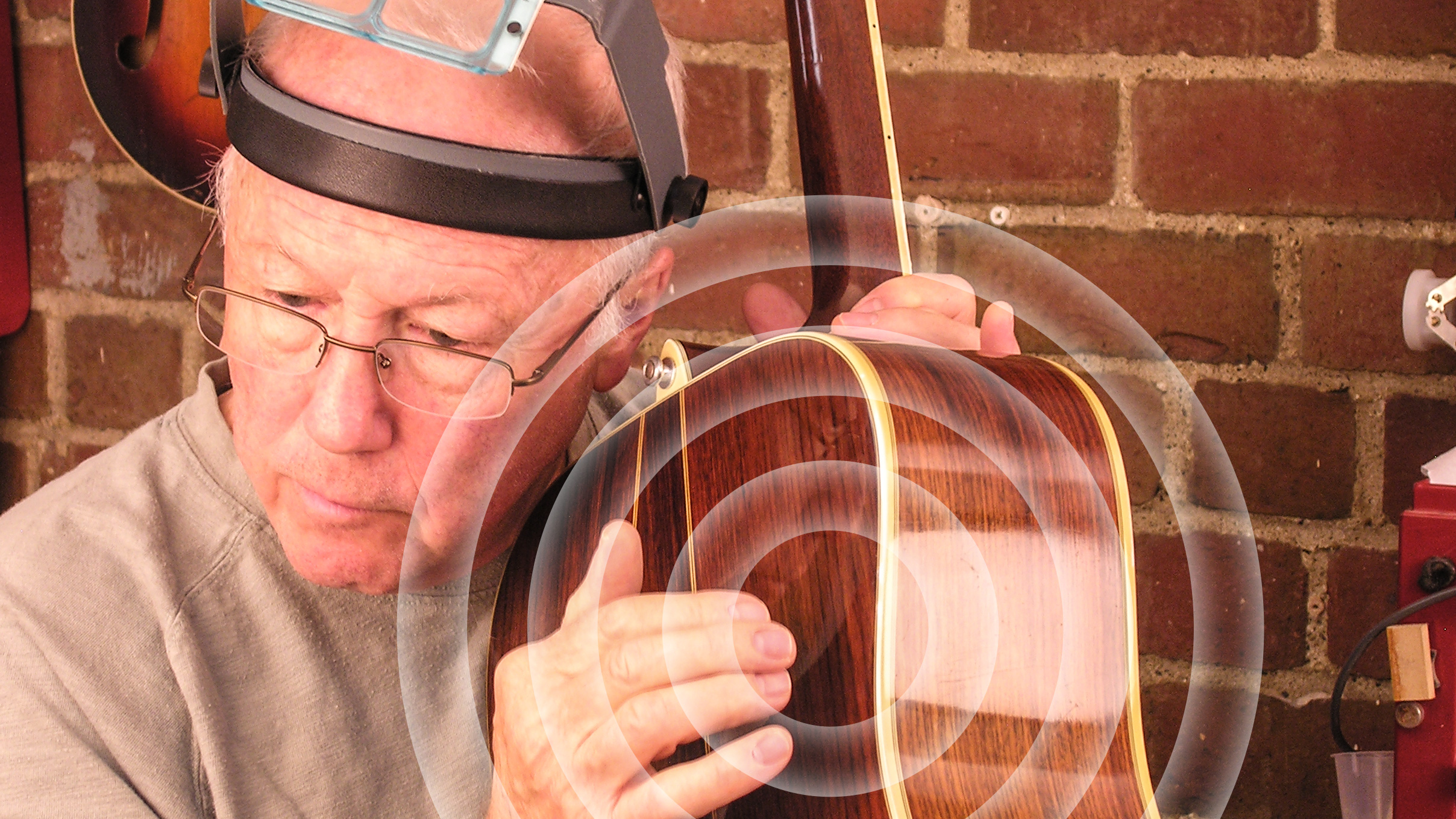 Loose brace in a Martin D-35: how to fix the rattle